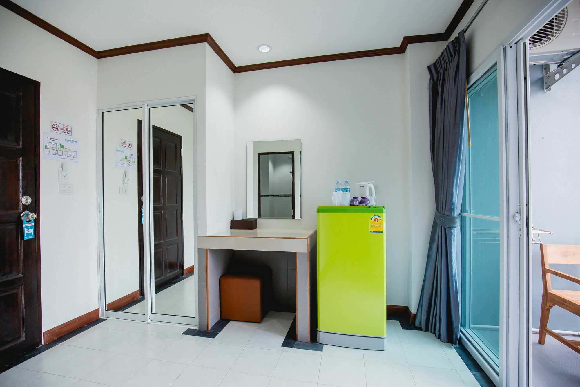 Chusri Hotel Patong Extérieur photo